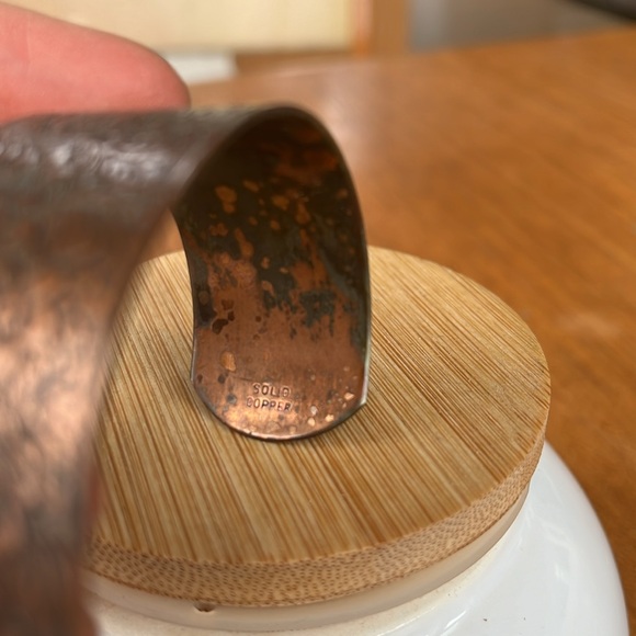 Beautiful, solid copper cuff bracelet - Picture 2 of 10